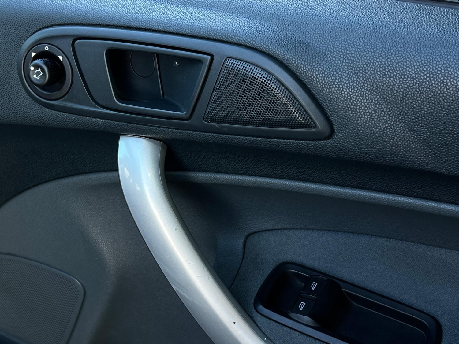 Used Ford Fiesta 2010 for sale - 77559775: Photo 31