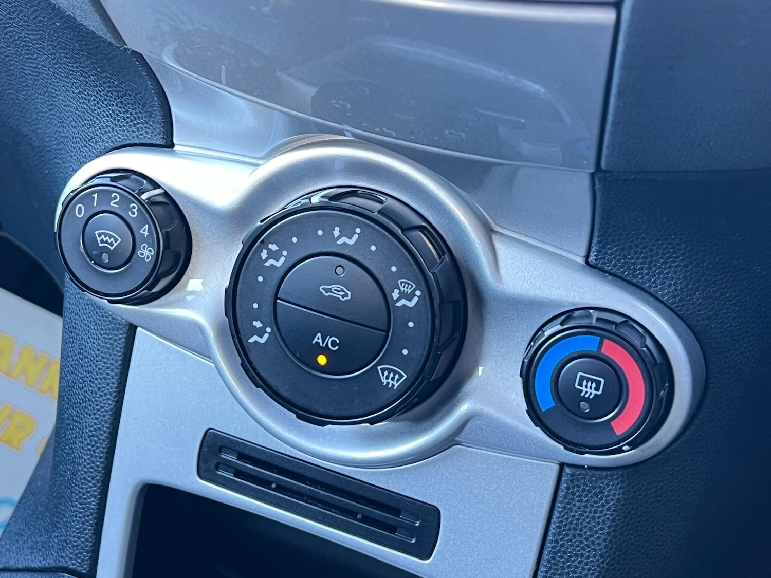 Used Ford Fiesta 2010 for sale - 77559775: Photo 57