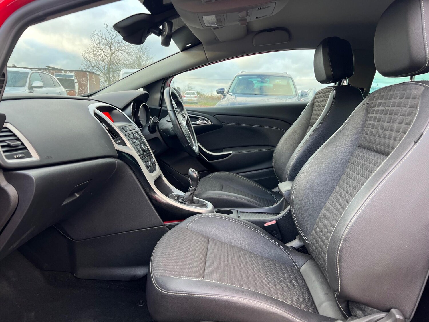 Used Vauxhall Astra GTC 2012 for sale - 77455831: Photo 33