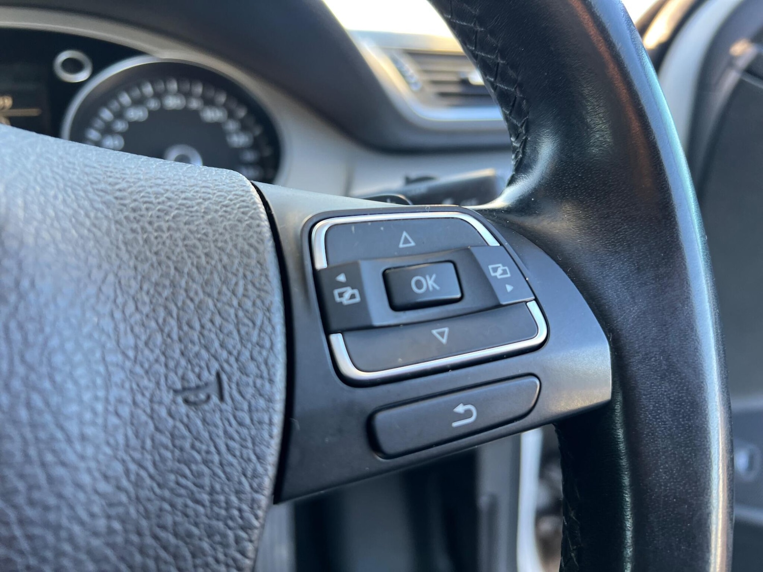 Used Volkswagen Passat 2013 for sale - 77454842: Photo 36