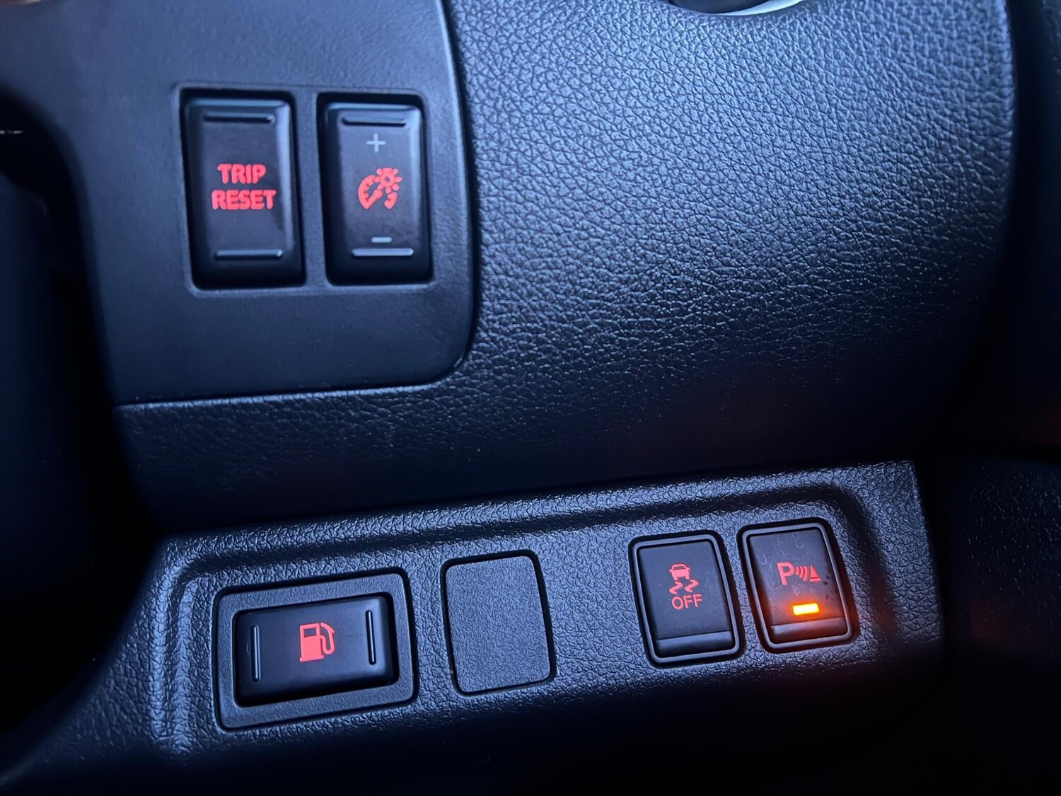 Used Nissan Navara 2016 for sale - 77524754: Photo 51