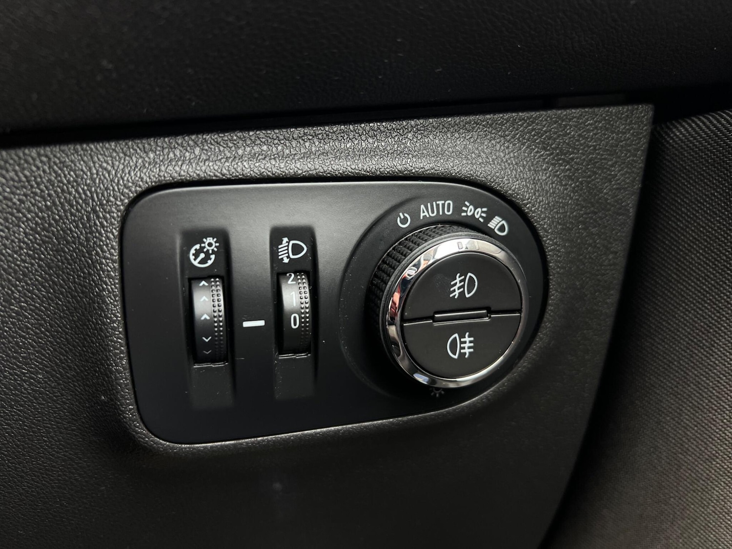 Used Vauxhall Corsa for sale - 77958091: Photo 46