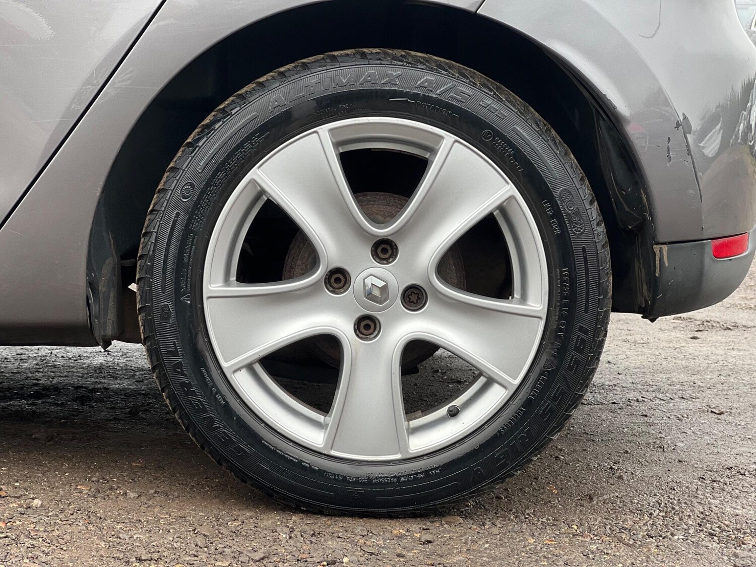 Used Renault Clio 2013 for sale - 77455827: Photo 20