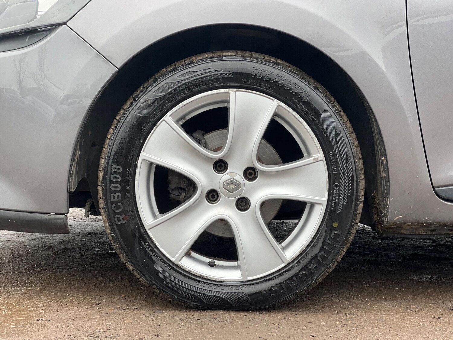 Used Renault Clio 2013 for sale - 77455827: Photo 21