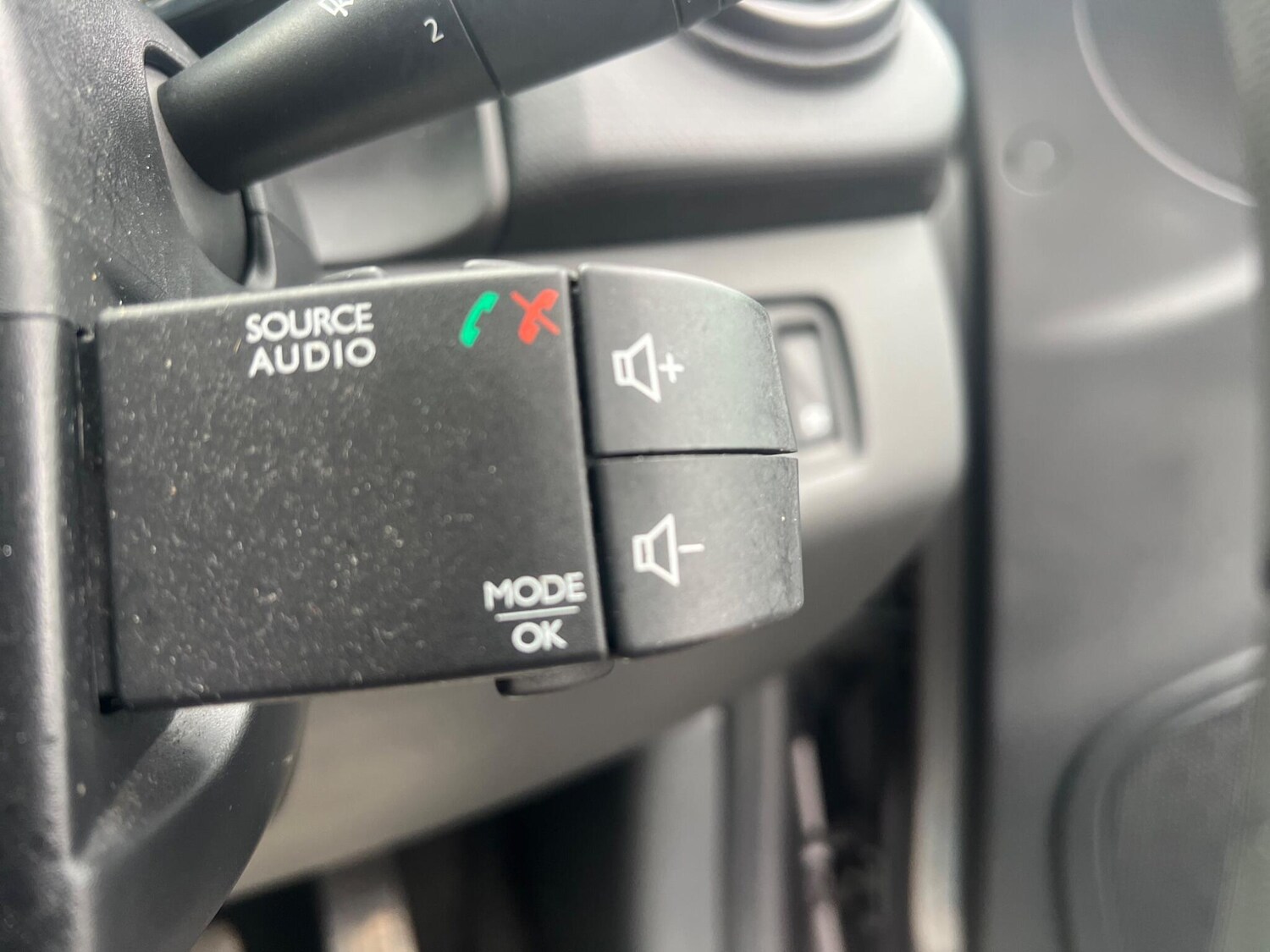 Used Renault Clio 2013 for sale - 77455827: Photo 52