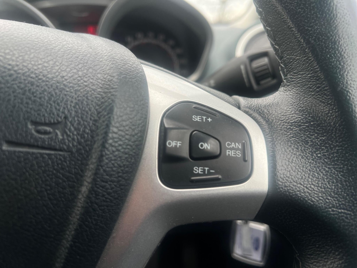 Used Ford Fiesta 2011 for sale - 78148219: Photo 42