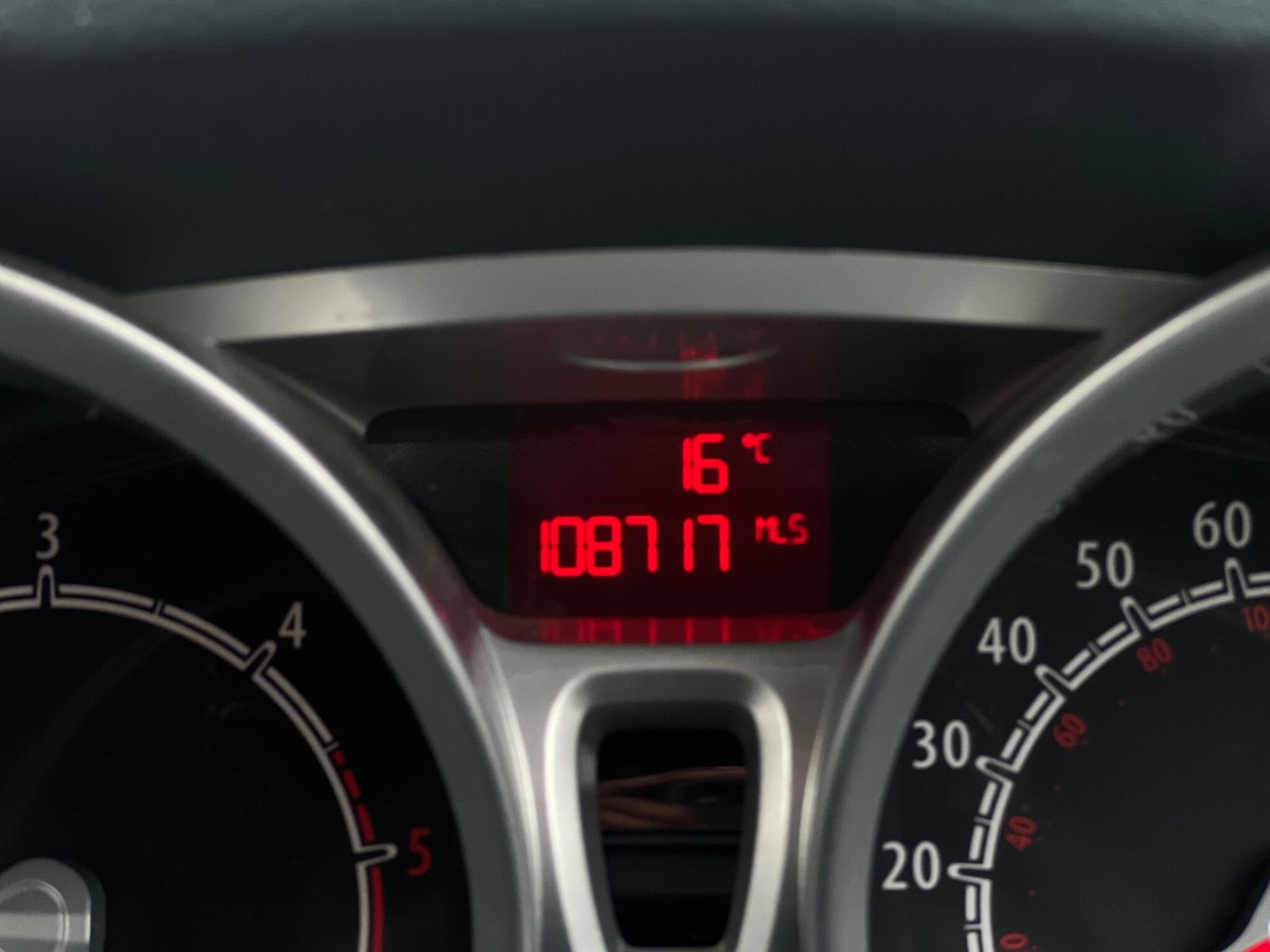 Used Ford Fiesta 2011 for sale - 78148219: Photo 46