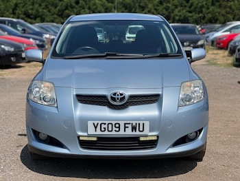 Used Toyota Auris 2009 for sale - 79237147: Photo