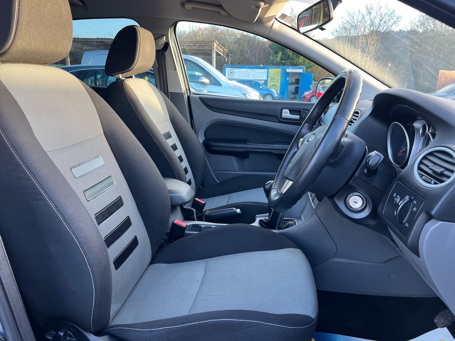 Used Ford Focus 2010 for sale - 77455086: Photo 28