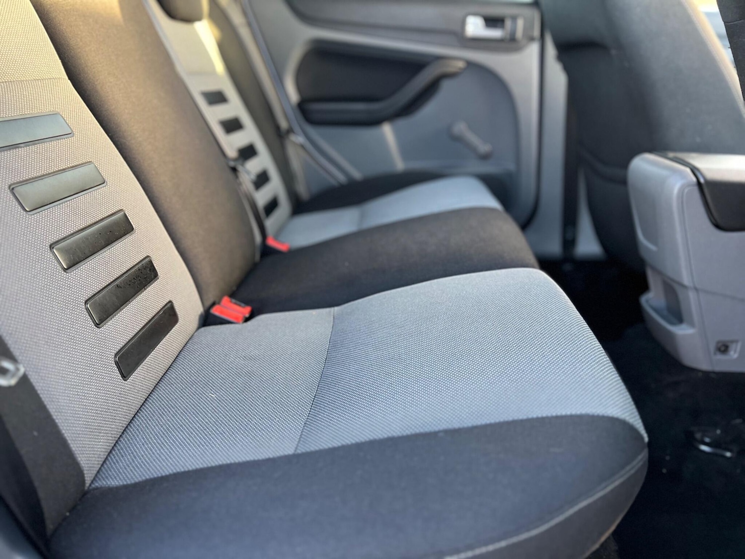 Used Ford Focus 2010 for sale - 77455086: Photo 31