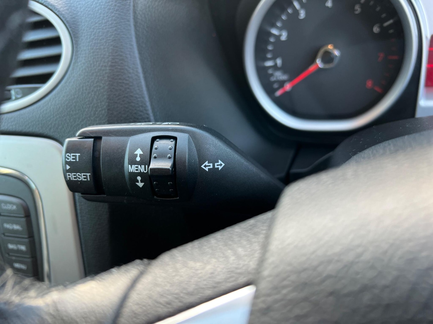 Used Ford Focus 2010 for sale - 77455086: Photo 42