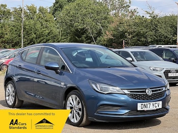 Used Vauxhall Astra 2017 for sale - 79412110: Photo
