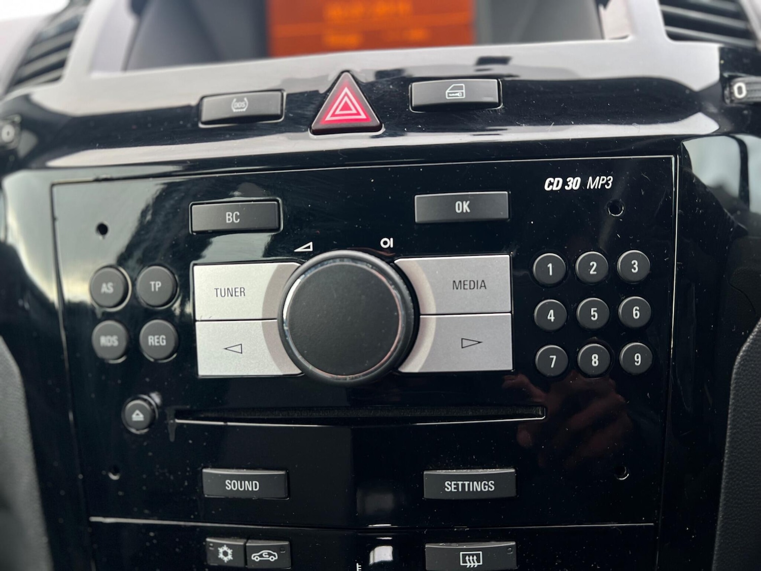 Used Vauxhall Zafira 2014 for sale - 78034950: Photo 58