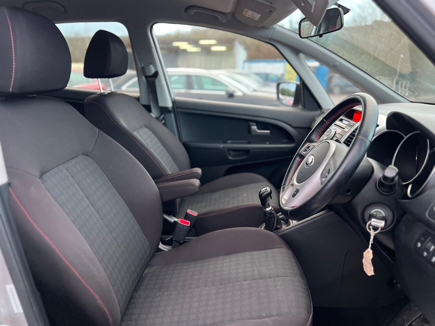 Used Kia Venga 2015 for sale - 77455943: Photo 24