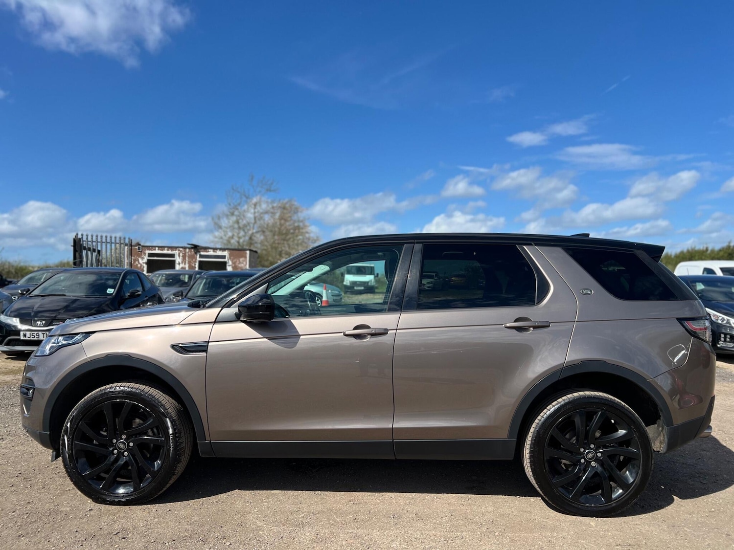Used Land Rover Discovery Sport 2017 for sale - 78220320: Photo 13
