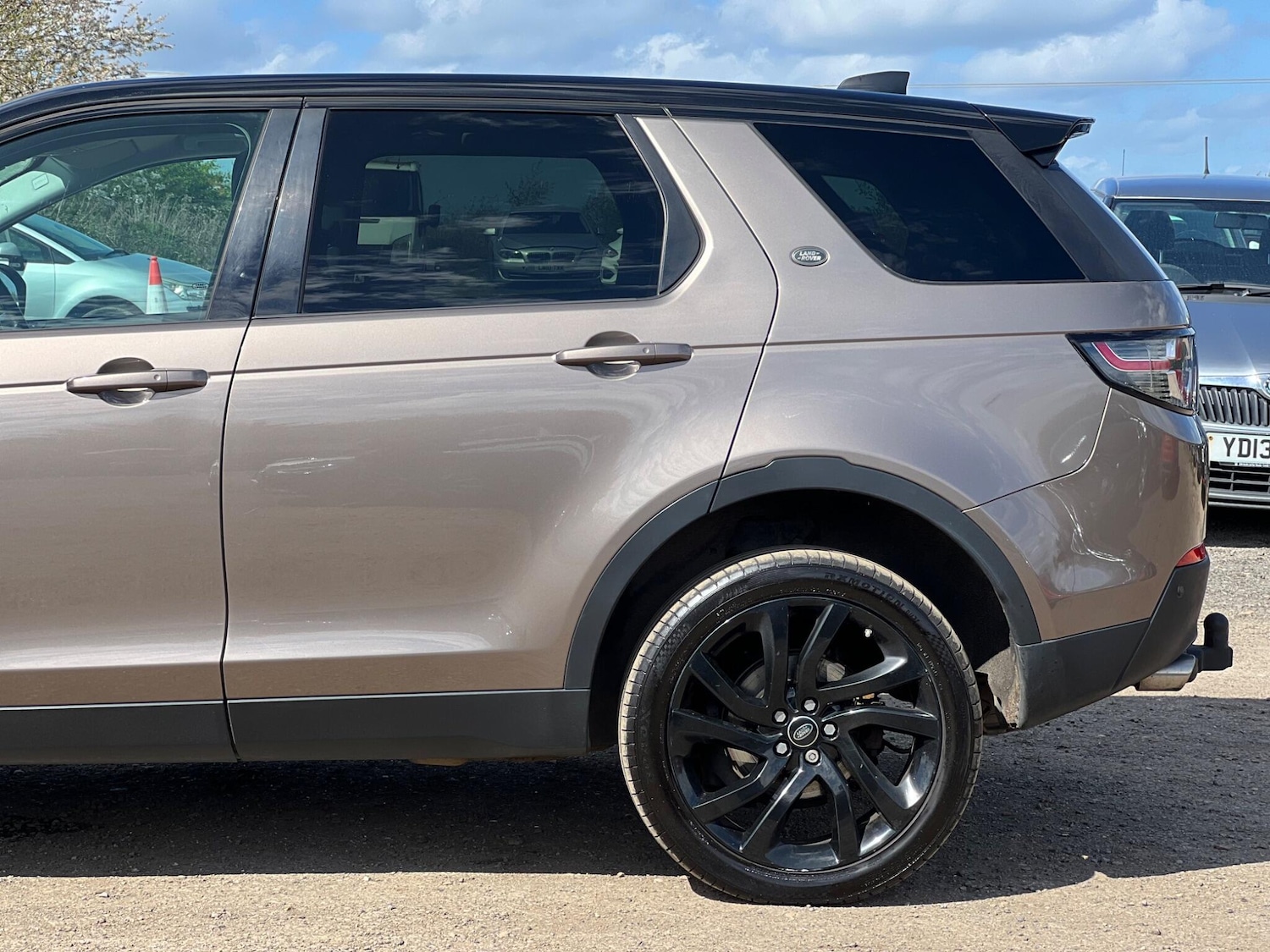 Used Land Rover Discovery Sport 2017 for sale - 78220320: Photo 15