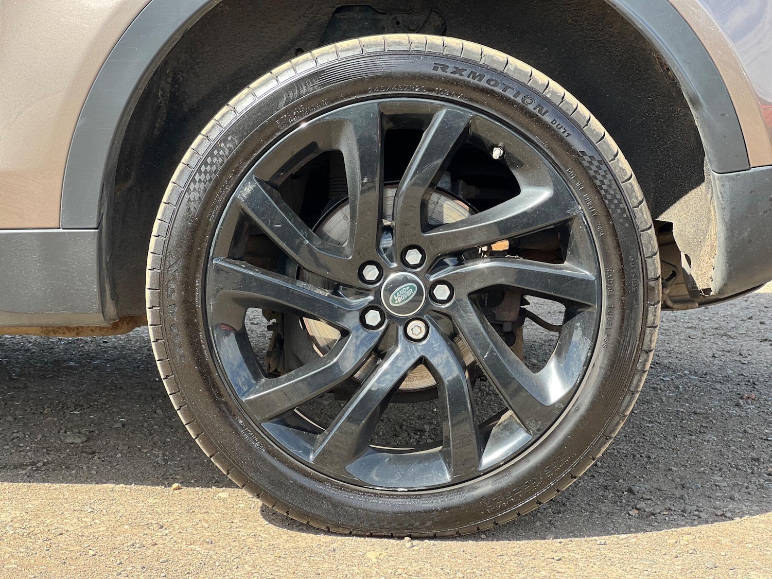 Used Land Rover Discovery Sport 2017 for sale - 78220320: Photo 17