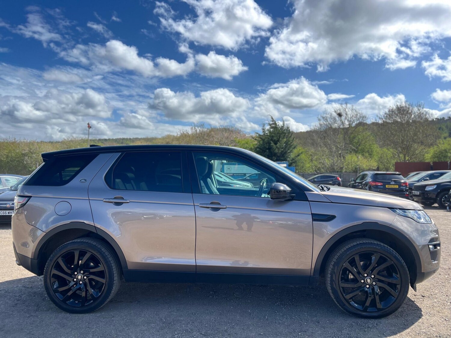 Used Land Rover Discovery Sport 2017 for sale - 78220320: Photo 18