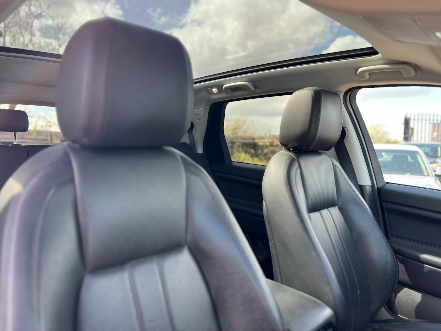 Used Land Rover Discovery Sport 2017 for sale - 78220320: Photo 38