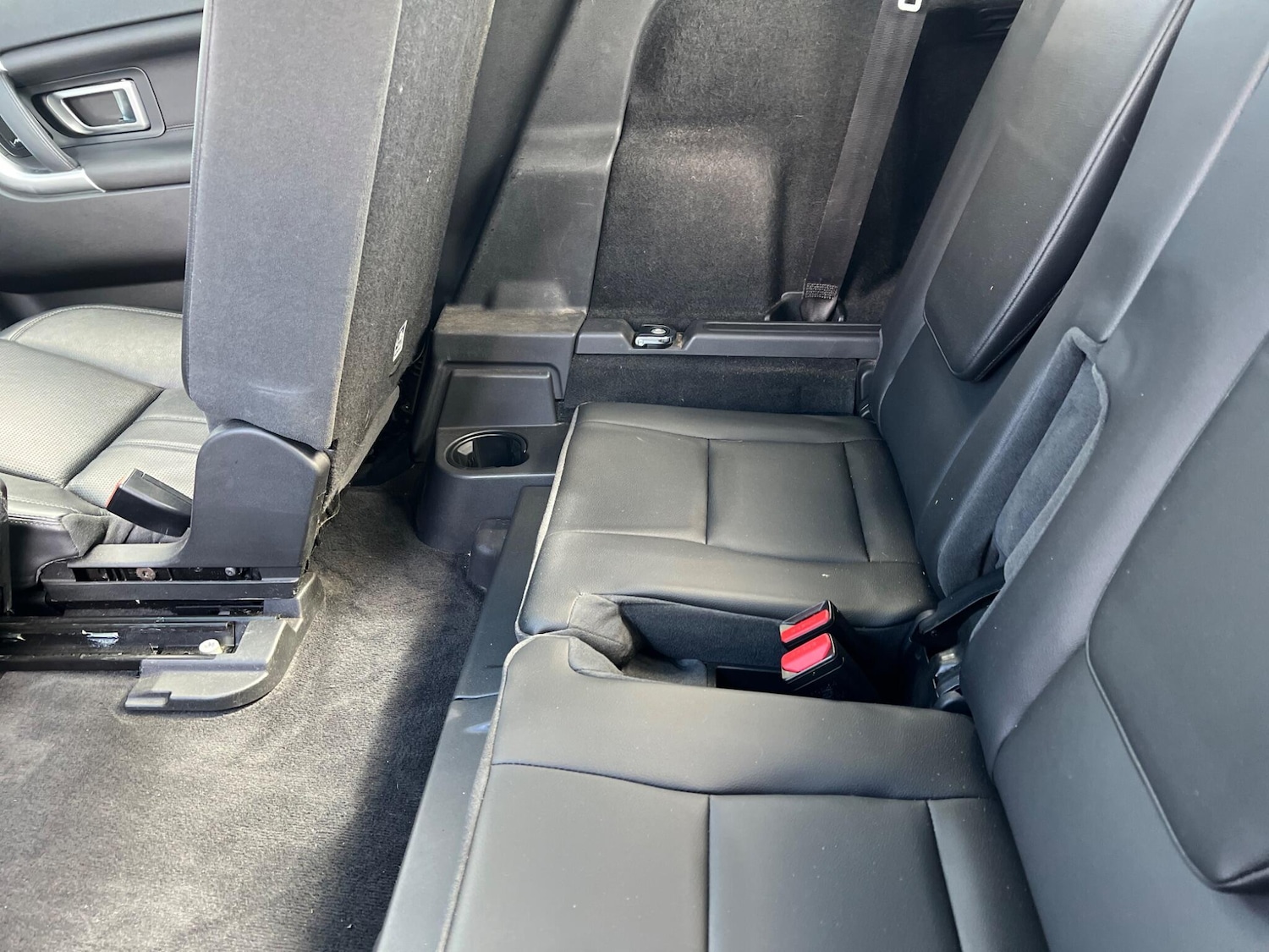 Used Land Rover Discovery Sport 2017 for sale - 78220320: Photo 46