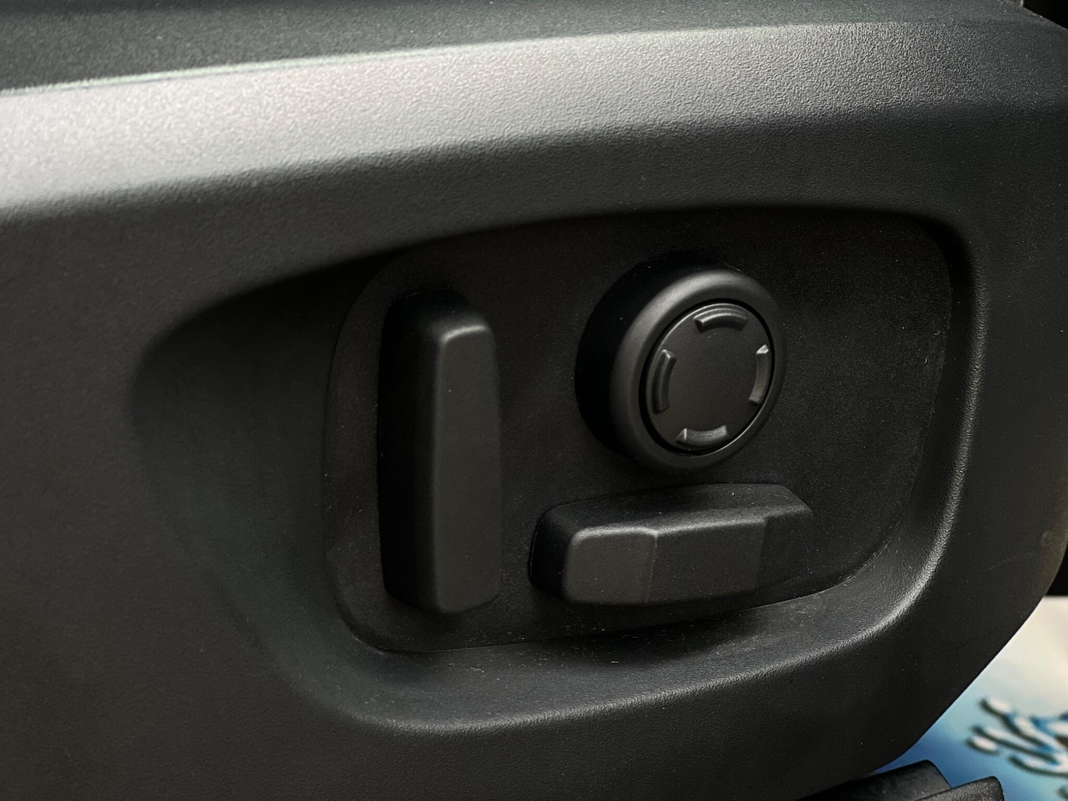 Used Land Rover Discovery Sport 2017 for sale - 78220320: Photo 65