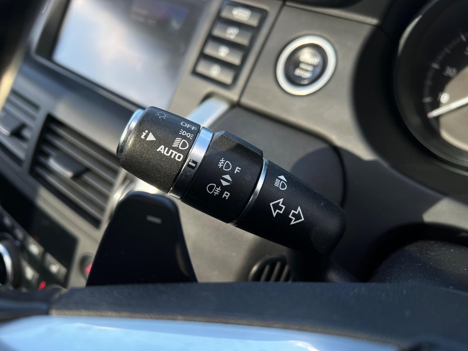 Used Land Rover Discovery Sport 2017 for sale - 78220320: Photo 69