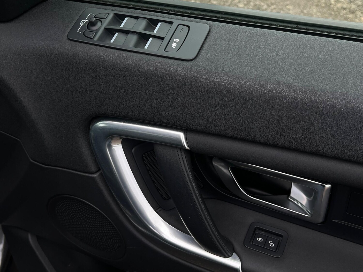 Used Land Rover Discovery Sport for sale - 77455219: Photo 32