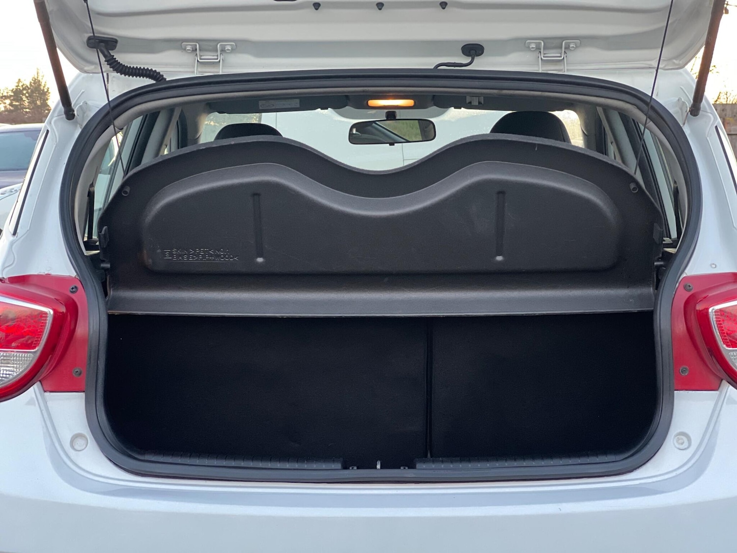 Used Hyundai i10 2015 for sale - 77454868: Photo 10