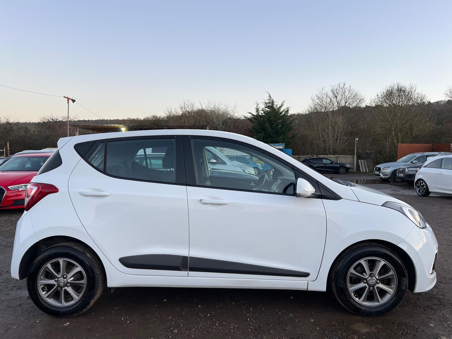 Used Hyundai i10 2015 for sale - 77454868: Photo 12