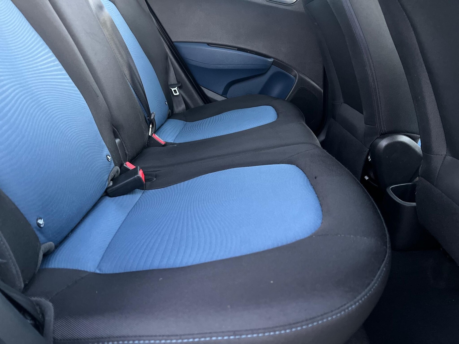 Used Hyundai i10 2015 for sale - 77454868: Photo 33