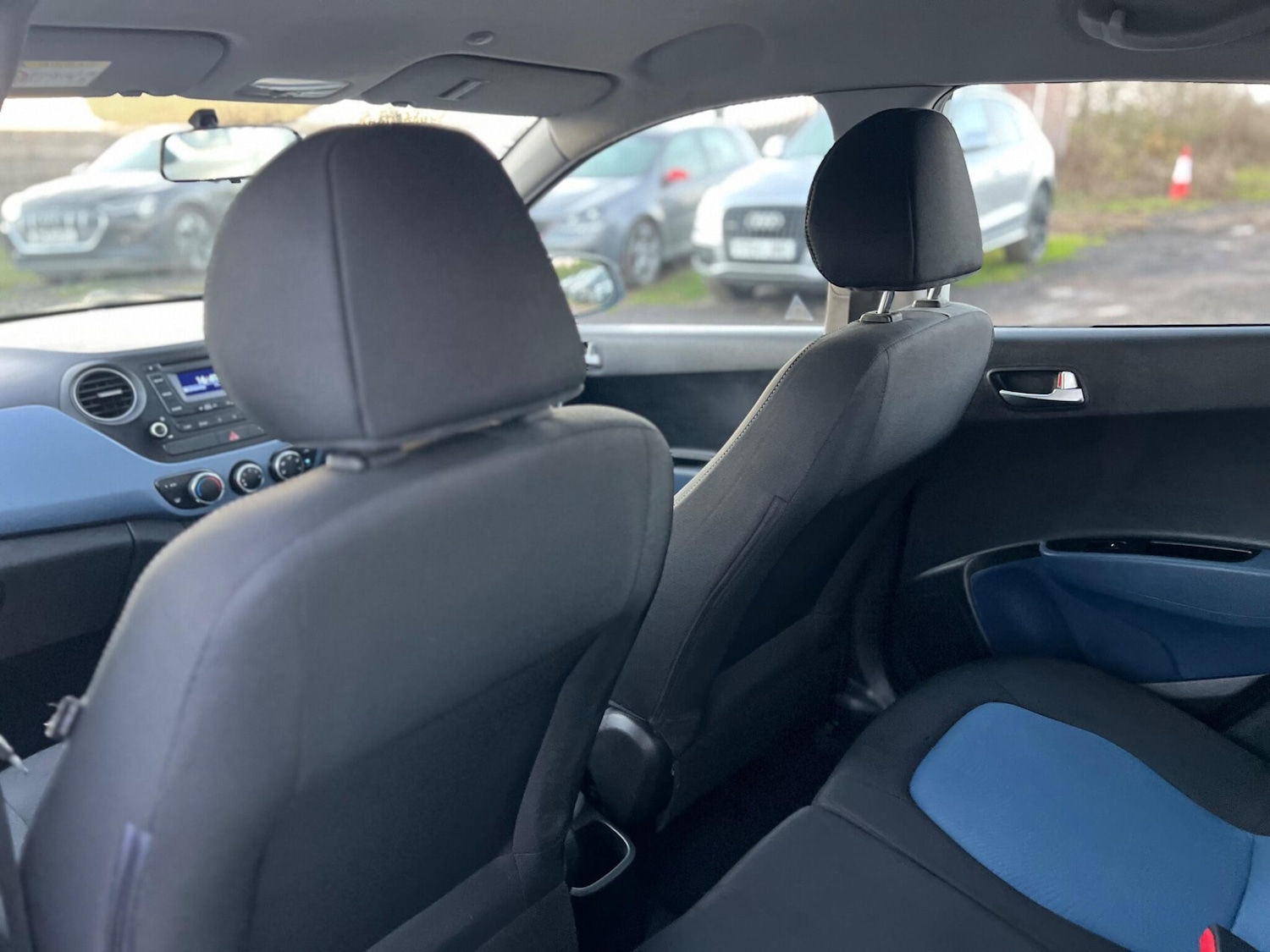 Used Hyundai i10 2015 for sale - 77454868: Photo 37