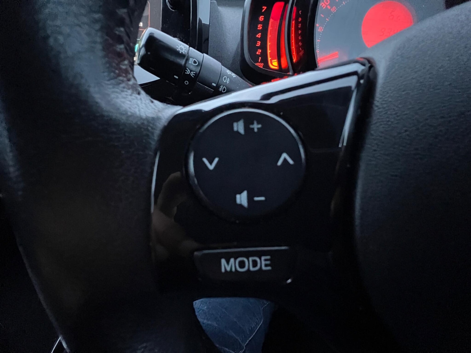 Used Toyota AYGO 2016 for sale - 77456097: Photo 32