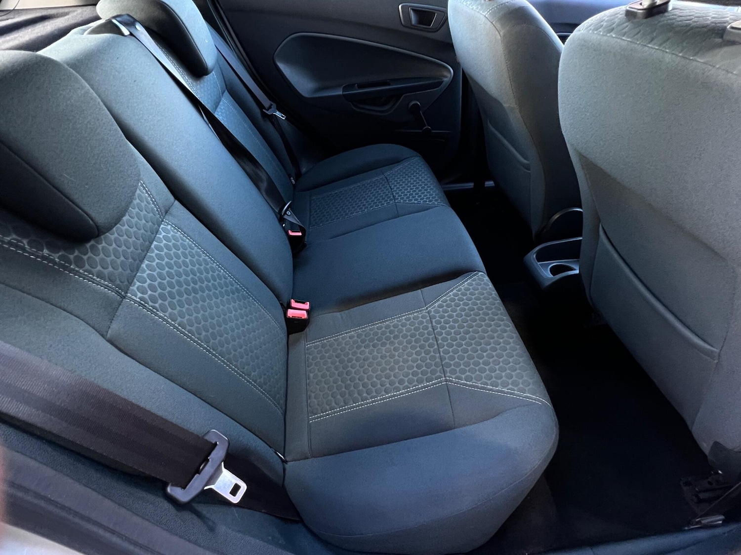 Used Ford Fiesta 2010 for sale - 77455955: Photo 32