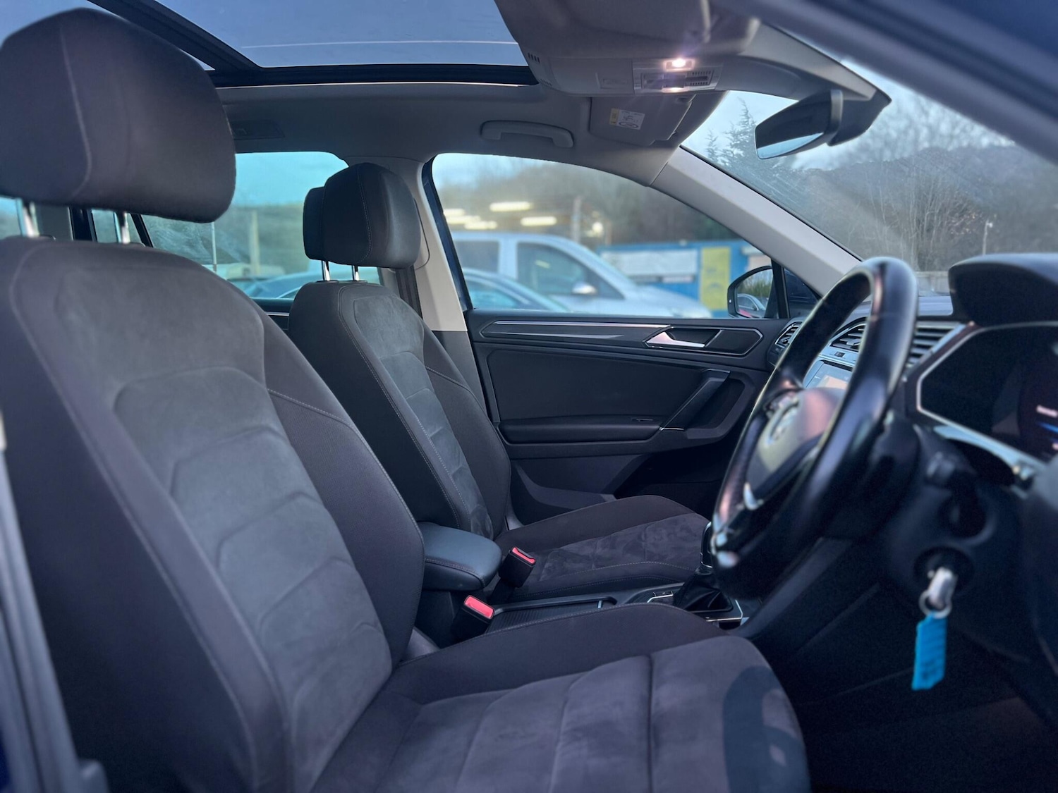 Used Volkswagen Tiguan 2018 for sale - 78063035: Photo 30