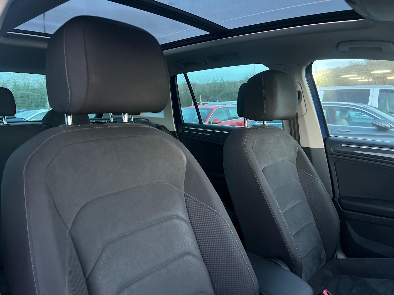 Used Volkswagen Tiguan 2018 for sale - 78063035: Photo 32