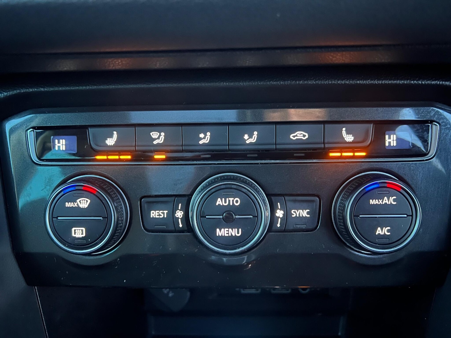 Used Volkswagen Tiguan 2018 for sale - 78063035: Photo 57