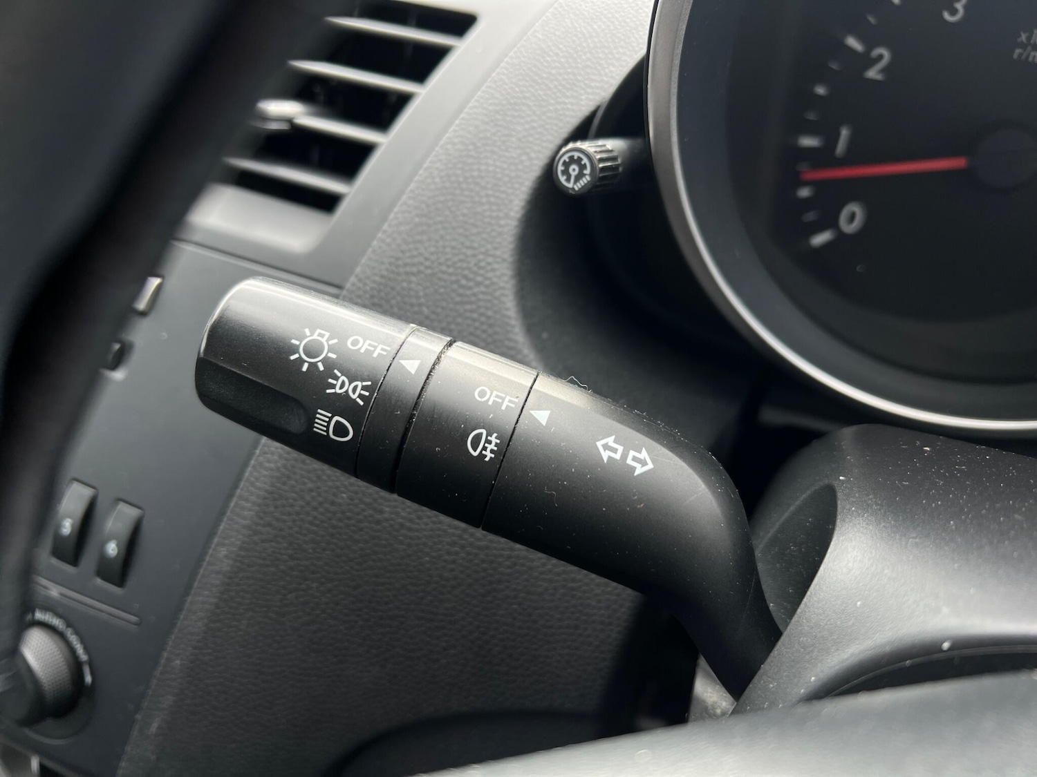 Used Mazda Mazda3 2010 for sale - 78072978: Photo 46