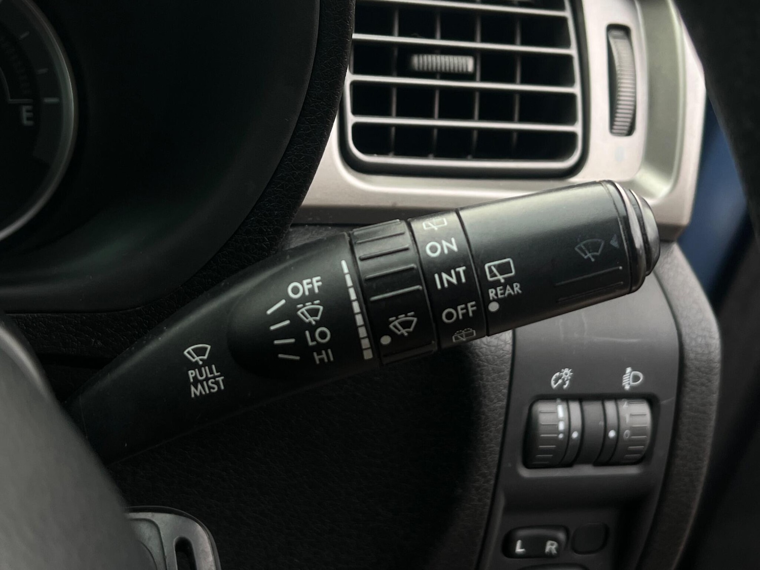 Used Subaru Impreza 2010 for sale - 77456128: Photo 54