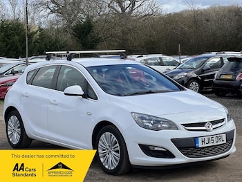 Used Vauxhall Astra 2015 for sale - 77882097: Photo