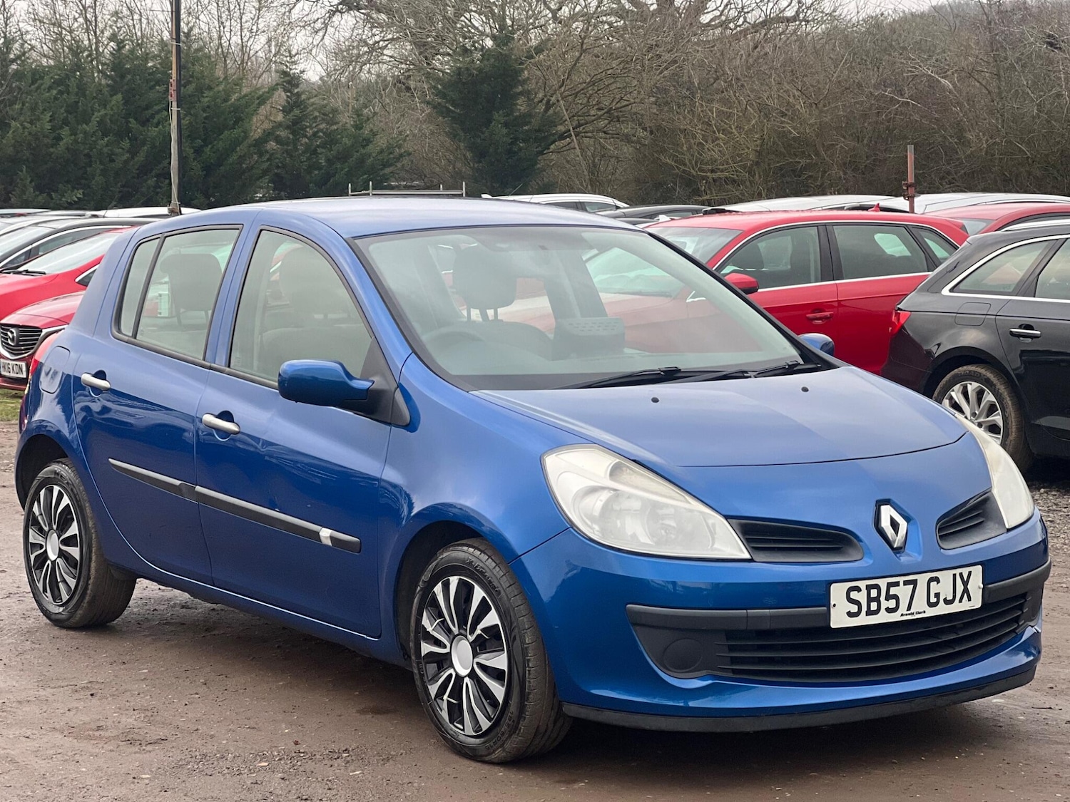 Used Renault Clio 2007 for sale - 77456483: Photo 2