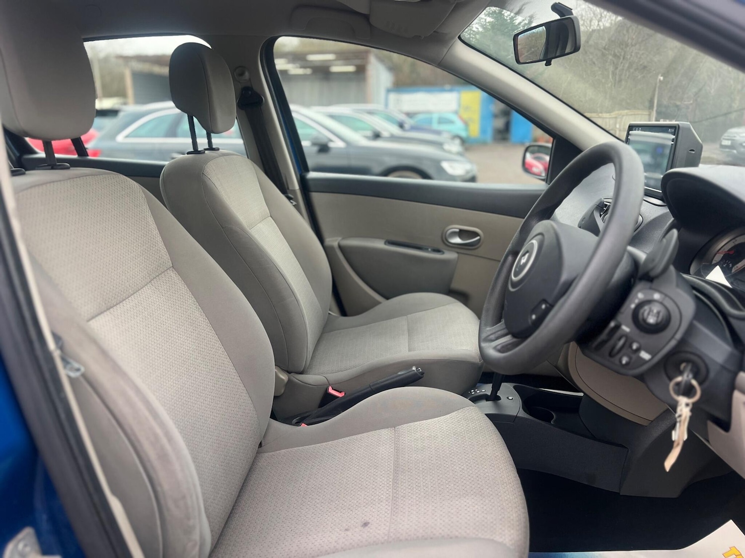 Used Renault Clio 2007 for sale - 77456483: Photo 24