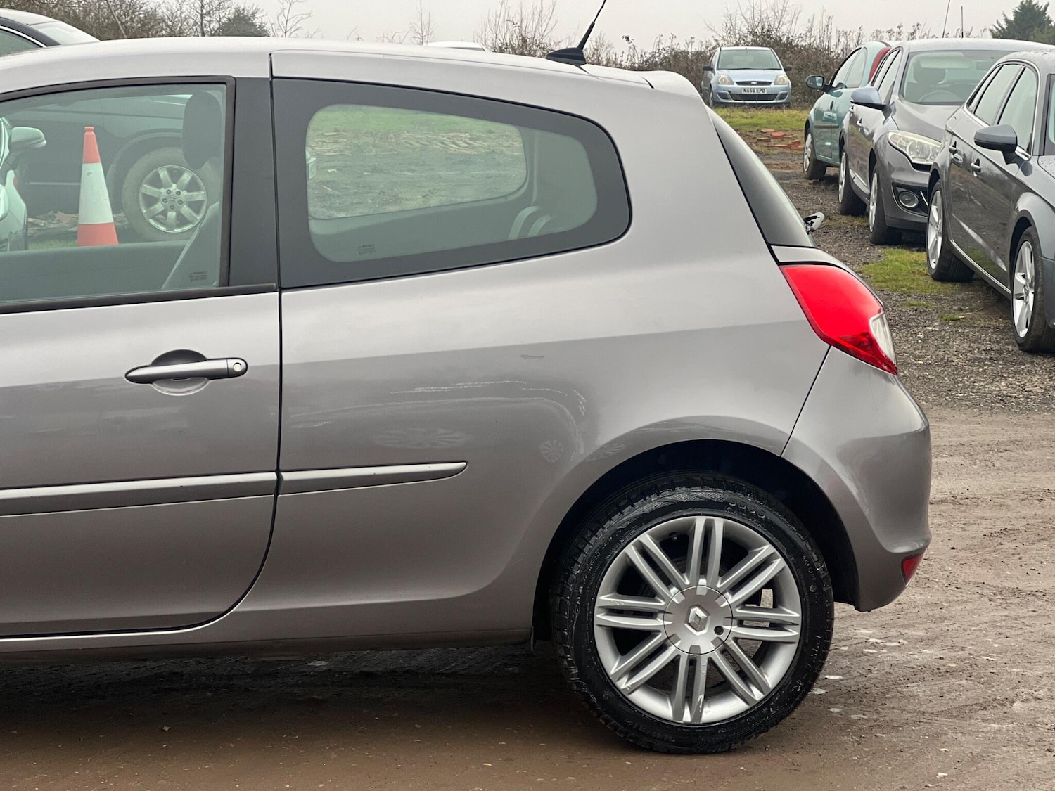 Used Renault Clio 2013 for sale - 77455454: Photo 14
