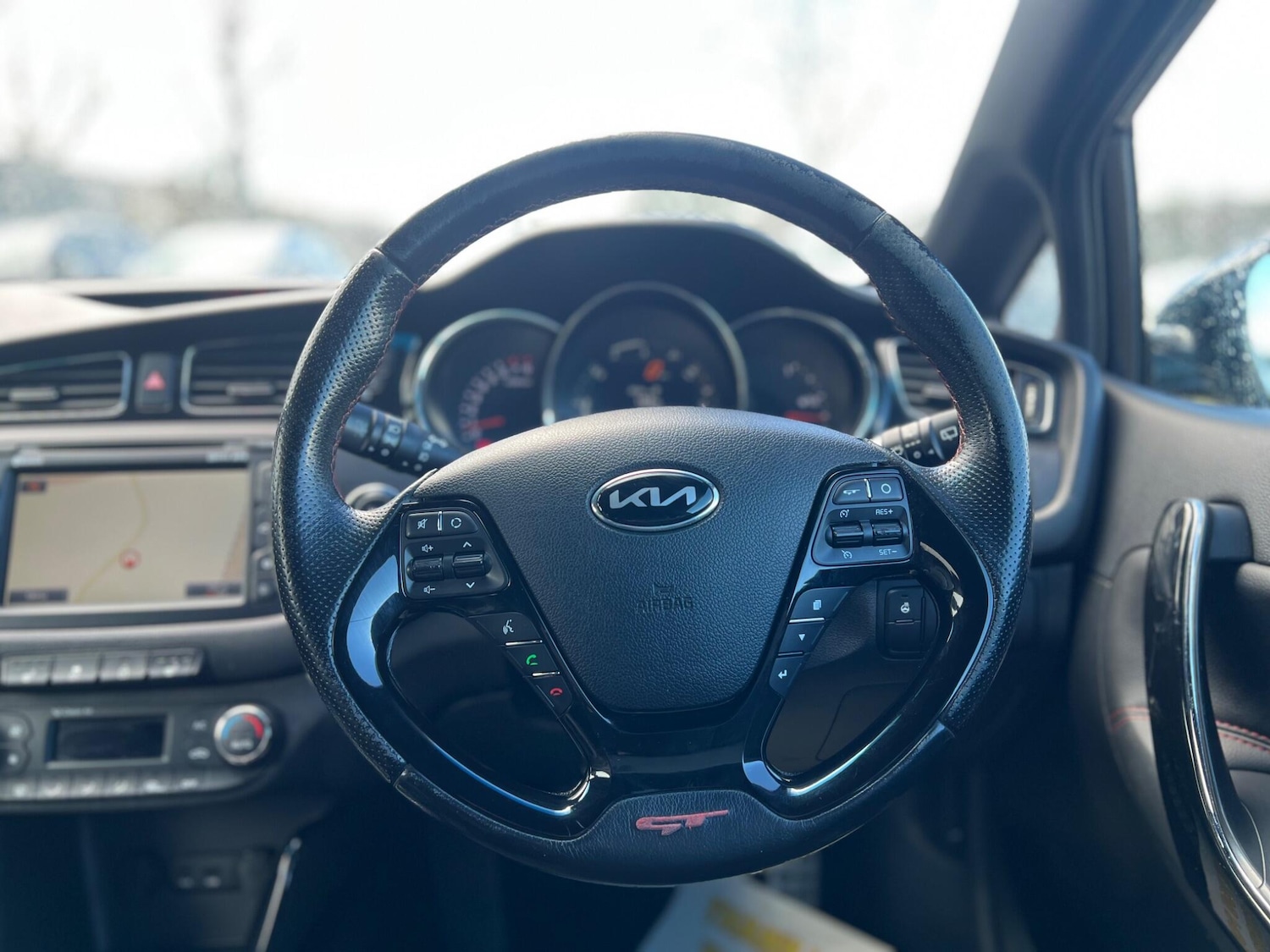 Used Kia Pro Ceed 2013 for sale - 78170959: Photo 45