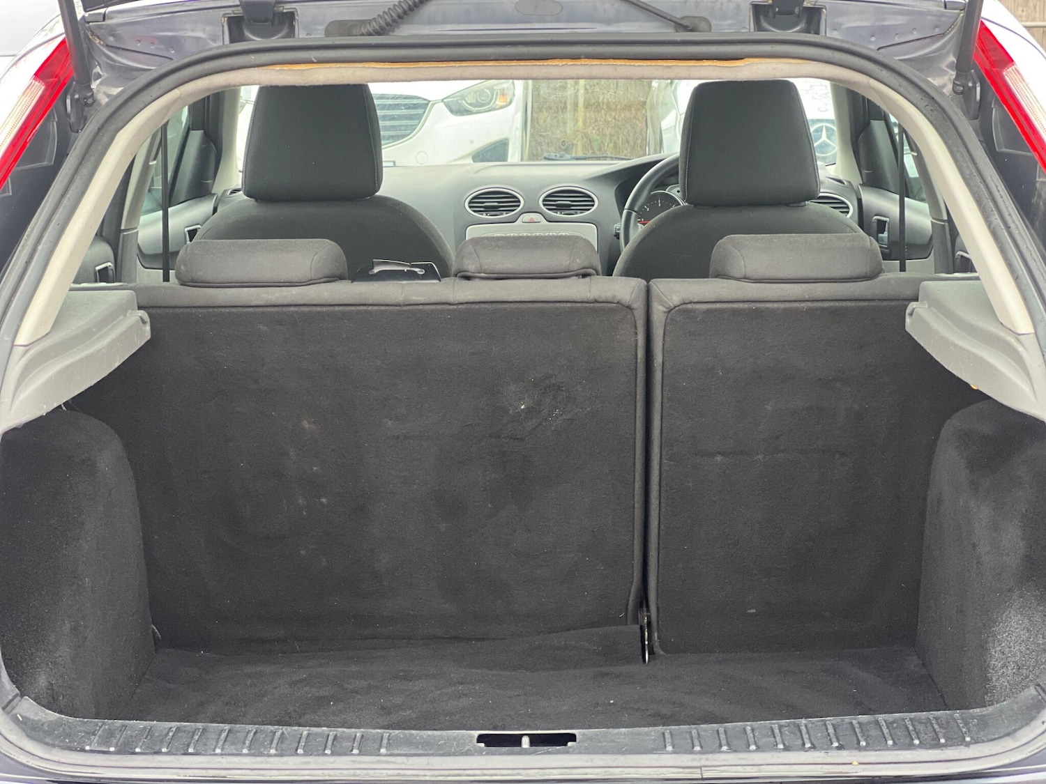 Used Ford Focus 2011 for sale - 77657464: Photo 10