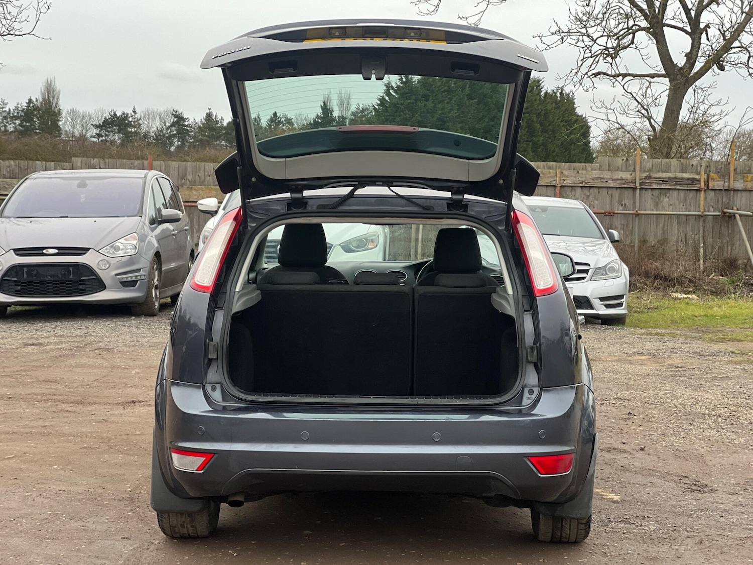 Used Ford Focus 2011 for sale - 77657464: Photo 9