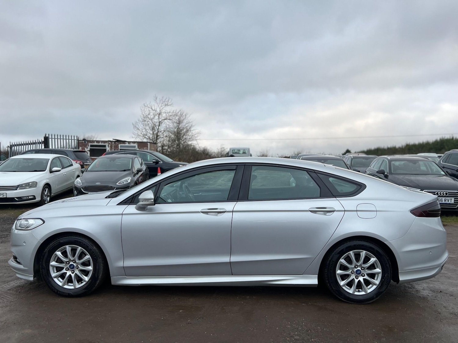 Used Ford Mondeo 2016 for sale - 77454860: Photo 13