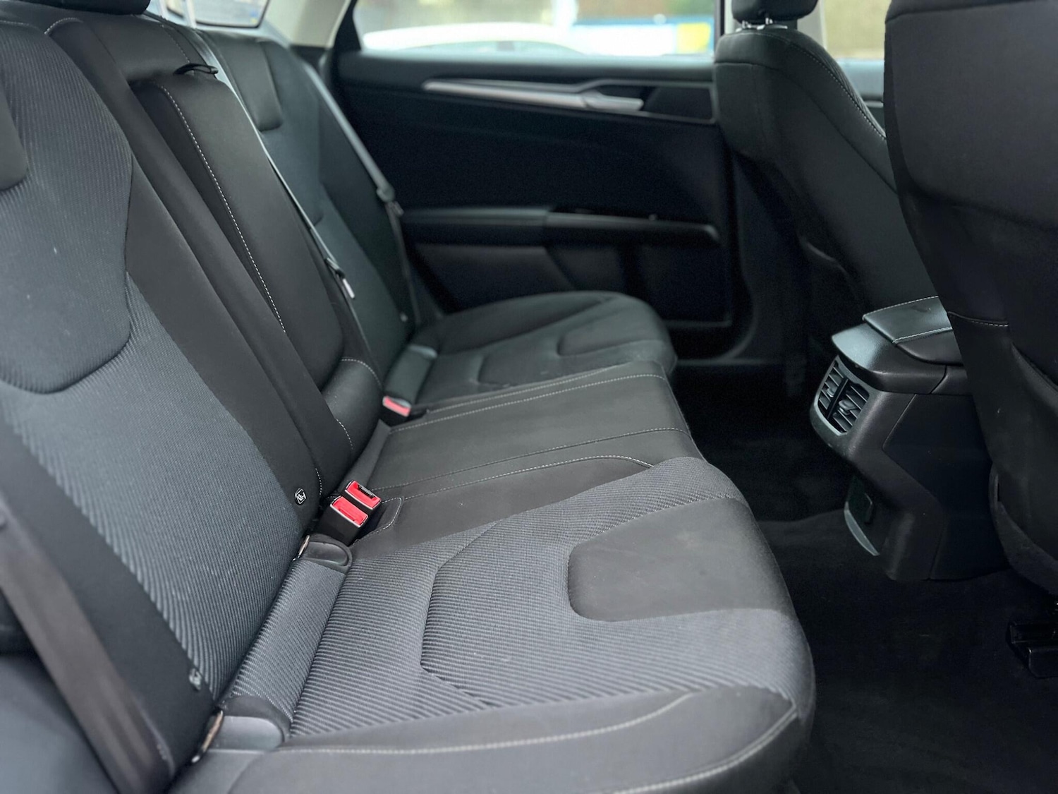 Used Ford Mondeo 2016 for sale - 77454860: Photo 29