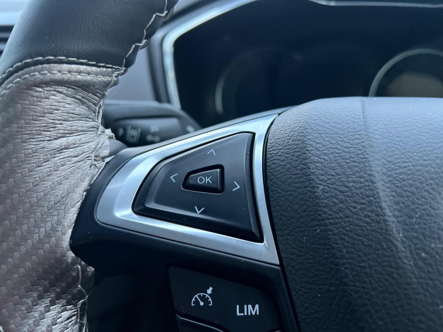 Used Ford Mondeo 2016 for sale - 77454860: Photo 46