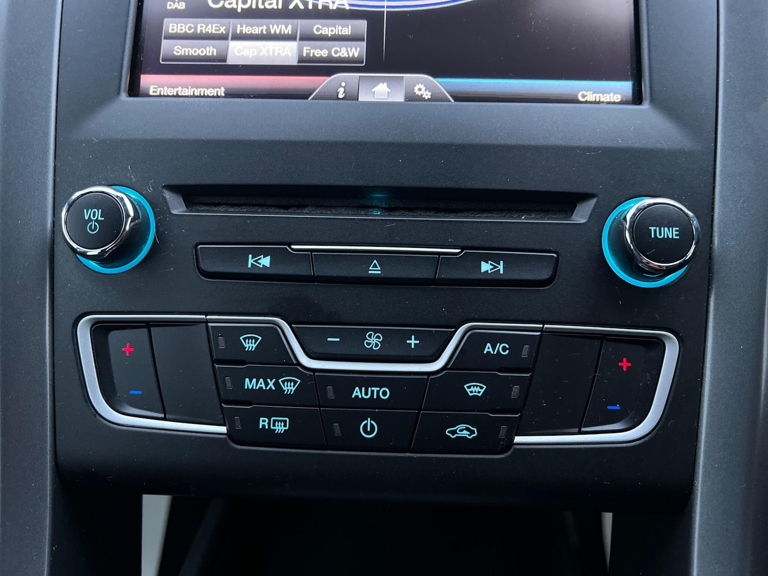 Used Ford Mondeo 2016 for sale - 77454860: Photo 49