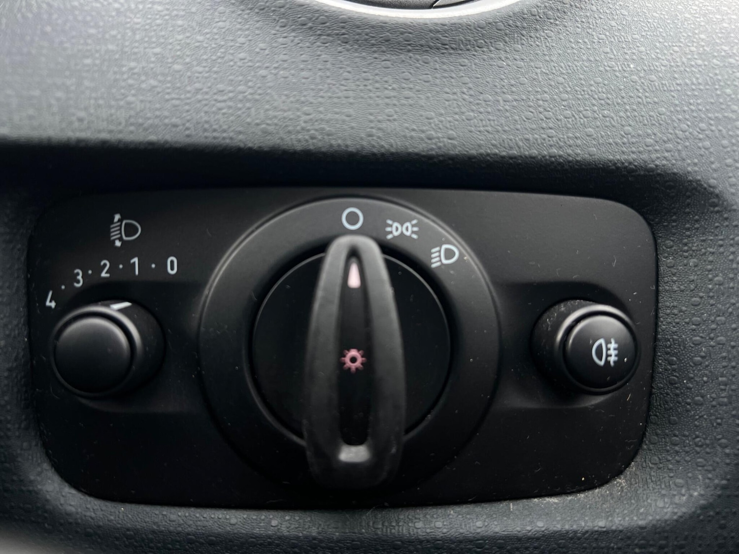 Used Ford Fiesta 2012 for sale - 78062941: Photo 52